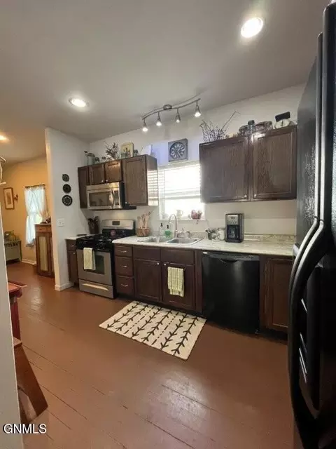 Kitchen - 6 4th Ave E, Mobridge, SD 57601 photo 1 of 4