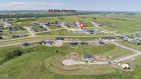 4216 Ruminant Cir, Bismarck, ND 58503