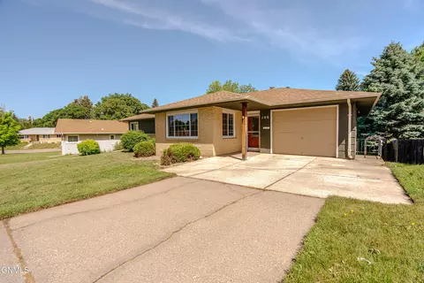 Exterior - 106 Divide Ave E, Bismarck, ND 58501 photo 5 of 9
