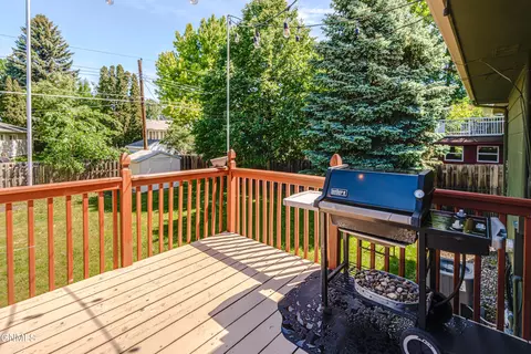 Exterior - 106 Divide Ave E, Bismarck, ND 58501 photo 4 of 9