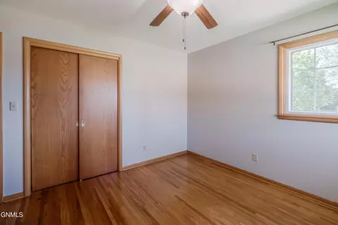 Bedroom - 106 Divide Ave E, Bismarck, ND 58501 photo 5 of 12