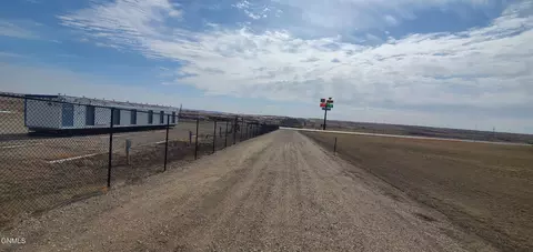 13589 57th St NW, Williston, ND 58801 photo 5