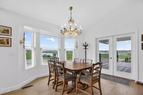 Dining - 1114 37th Ave SE, Williston, ND 58801 photo 1 of 2