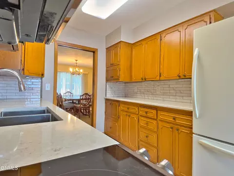 Kitchen - 911 3rd Ave E, Williston, ND 58801 photo 2 of 4