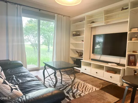 Living - 4985 22 Ave SE, Braddock, ND 58524 photo 4 of 5