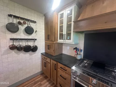 Kitchen - 4985 22 Ave SE, Braddock, ND 58524 photo 6 of 7