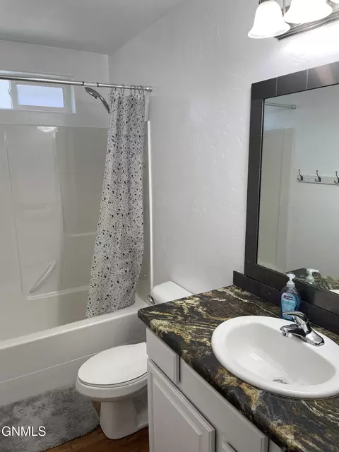 Bath - 2010 23rd St W, Williston, ND 58801 photo 1 of 4