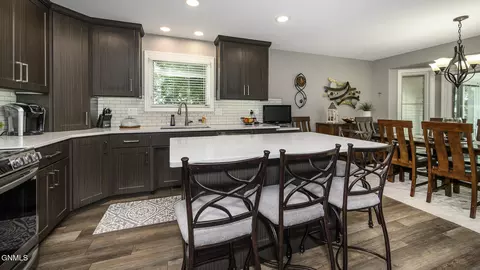 Kitchen - 751 Juniper Dr, Bismarck, ND 58503 photo 1 of 4