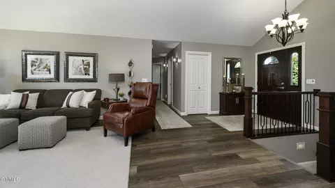 Entry Way - 751 Juniper Dr, Bismarck, ND 58503 photo 4 of 4