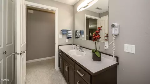 Bath - 751 Juniper Dr, Bismarck, ND 58503 photo 7 of 7