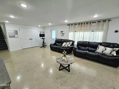 Living - 2113 9th Ave E, Williston, ND 58801 photo 5 of 5