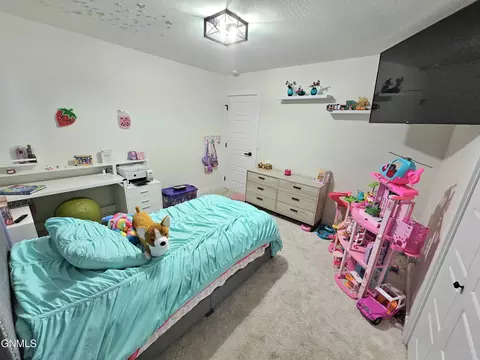 Bedroom - 2113 9th Ave E, Williston, ND 58801 photo 3 of 7