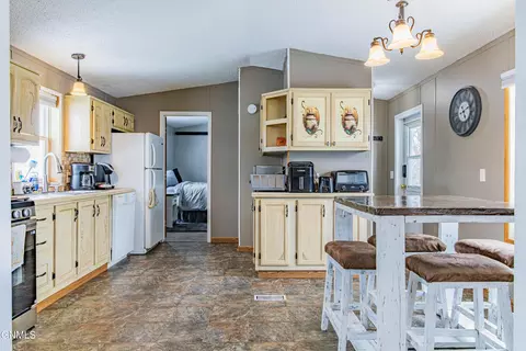 90 1st St E, Coleharbor, ND 58531 photo 5