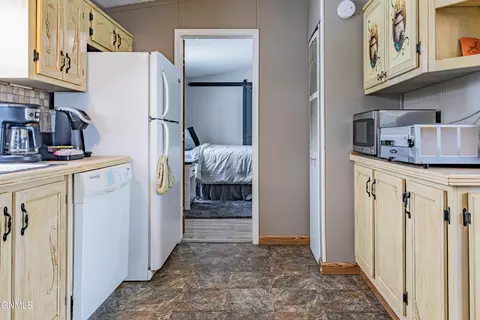 90 1st St E, Coleharbor, ND 58531 photo 10