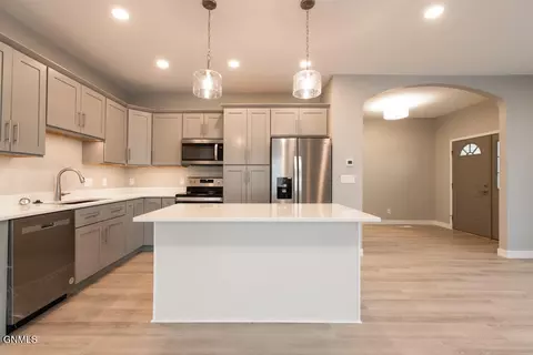 Kitchen - 5531 Holmes Dr, Bismarck, ND 58504 photo 1 of 4