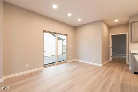 Living - 5531 Holmes Dr, Bismarck, ND 58504 photo 2 of 4