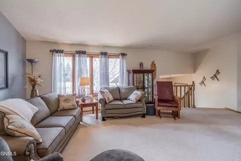 Living - 410 3rd St, Riverdale, ND 58565 photo 2 of 6