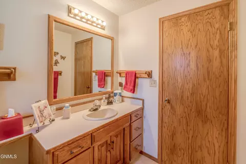 Bath - 410 3rd St, Riverdale, ND 58565 photo 8 of 8
