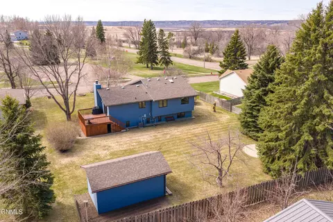 View/Area - 410 3rd St, Riverdale, ND 58565 photo 10 of 15