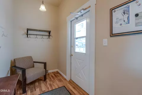 Entry Way - 725 Main St, Hebron, ND 58638 photo 6 of 8
