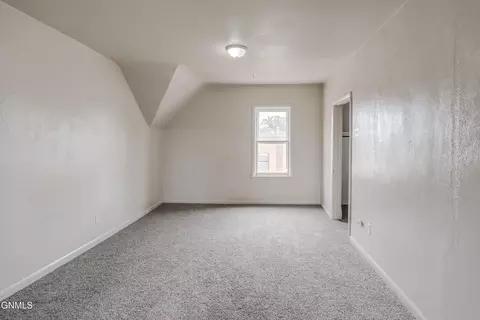 Bedroom - 725 Main St, Hebron, ND 58638 photo 11 of 14