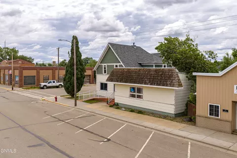 Exterior - 725 Main St, Hebron, ND 58638 photo 18 of 18