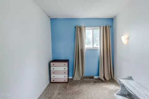 Bedroom - 725 Main St, Hebron, ND 58638 photo 14 of 14