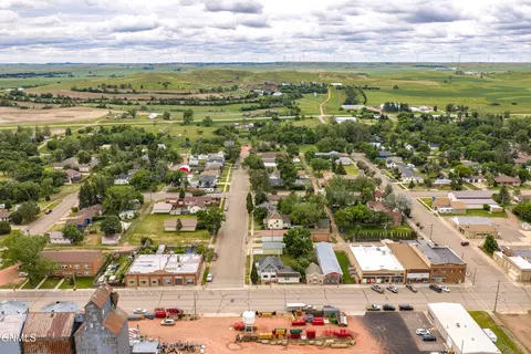 View/Area - 725 Main St, Hebron, ND 58638 photo 16 of 16