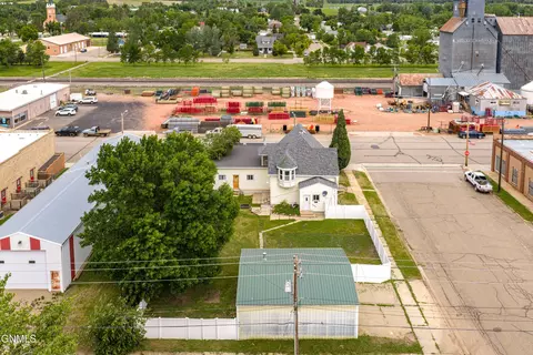 View/Area - 725 Main St, Hebron, ND 58638 photo 6 of 16