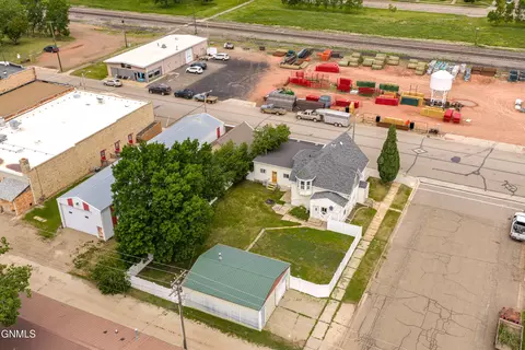View/Area - 725 Main St, Hebron, ND 58638 photo 8 of 16
