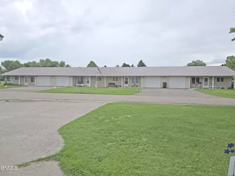 401 2nd Ave NE, Steele, ND 58482