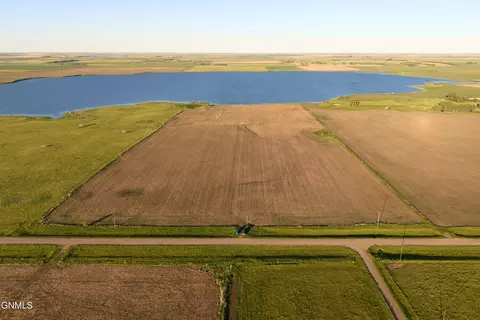 tbd 9th Ave SE, Strasburg, ND 58573