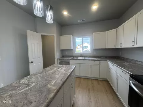 Kitchen - 2904 29th Ave W, Williston, ND 58801 photo 3 of 3