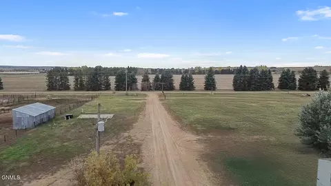 16121 36th St NW, Fairview, MT 59221