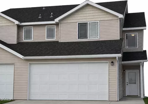 261 Adeline Dr, Stanley, ND 58784