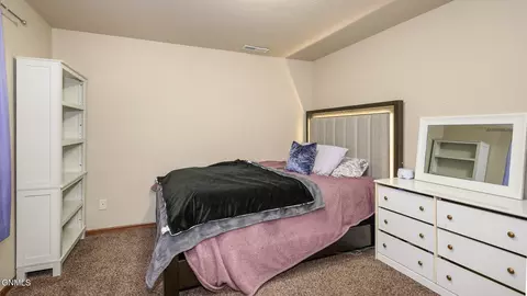 Bedroom - 306 Brandenburg Loop, Bismarck, ND 58504 photo 6 of 7