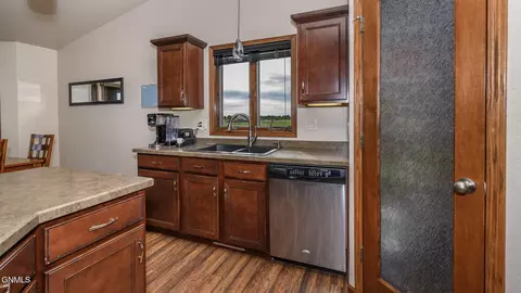Kitchen - 306 Brandenburg Loop, Bismarck, ND 58504 photo 3 of 3