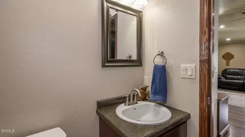 Bath - 306 Brandenburg Loop, Bismarck, ND 58504 photo 1 of 7