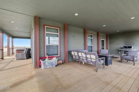 Exterior - 13371 57th St NW, Williston, ND 58801 photo 4 of 5