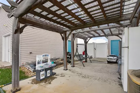 Exterior - 13676 Cherry St NW, Williston, ND 58801 photo 6 of 6