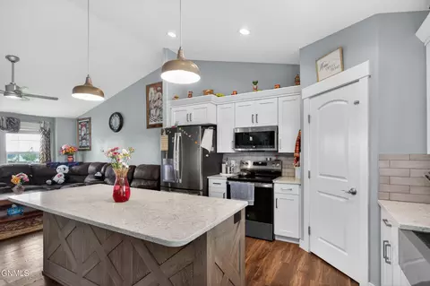 Kitchen - 13676 Cherry St NW, Williston, ND 58801 photo 1 of 1