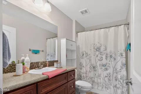 Bath - 13676 Cherry St NW, Williston, ND 58801 photo 4 of 4