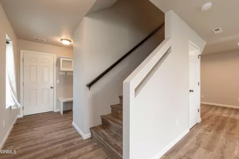 Entry Way - 3313 Kenner Loop, Bismarck, ND 58504 photo 3 of 4
