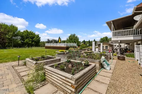 Exterior - 3319 11th Ave E, Williston, ND 58801 photo 16 of 25