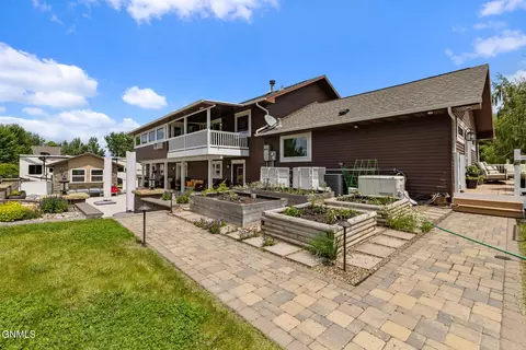 Exterior - 3319 11th Ave E, Williston, ND 58801 photo 7 of 25