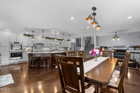 Dining - 3319 11th Ave E, Williston, ND 58801 photo 2 of 2