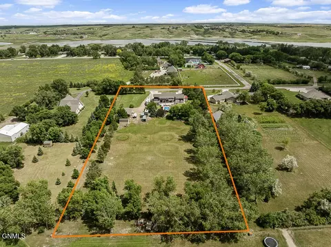 View/Area - 3319 11th Ave E, Williston, ND 58801 photo 8 of 8