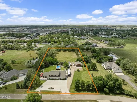 View/Area - 3319 11th Ave E, Williston, ND 58801 photo 7 of 8