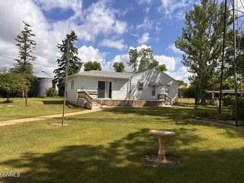 307 Koester St, Outlook, MT 59252