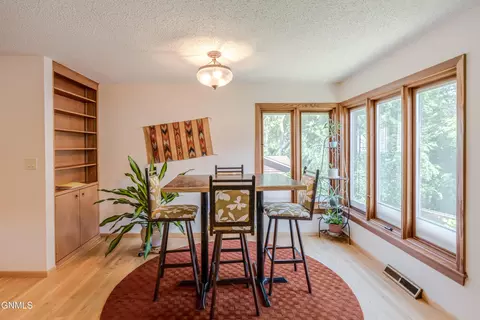 Dining - 1205 Coulee Rd, Bismarck, ND 58501 photo 3 of 3